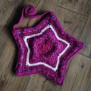 Handmade crochet star bag w/ reinforced strap